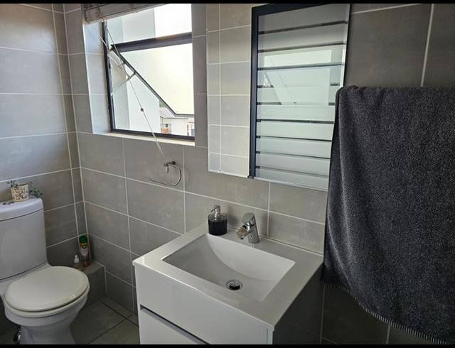 2 BEDROOM PROPERTY TO RENT IN BALLITO